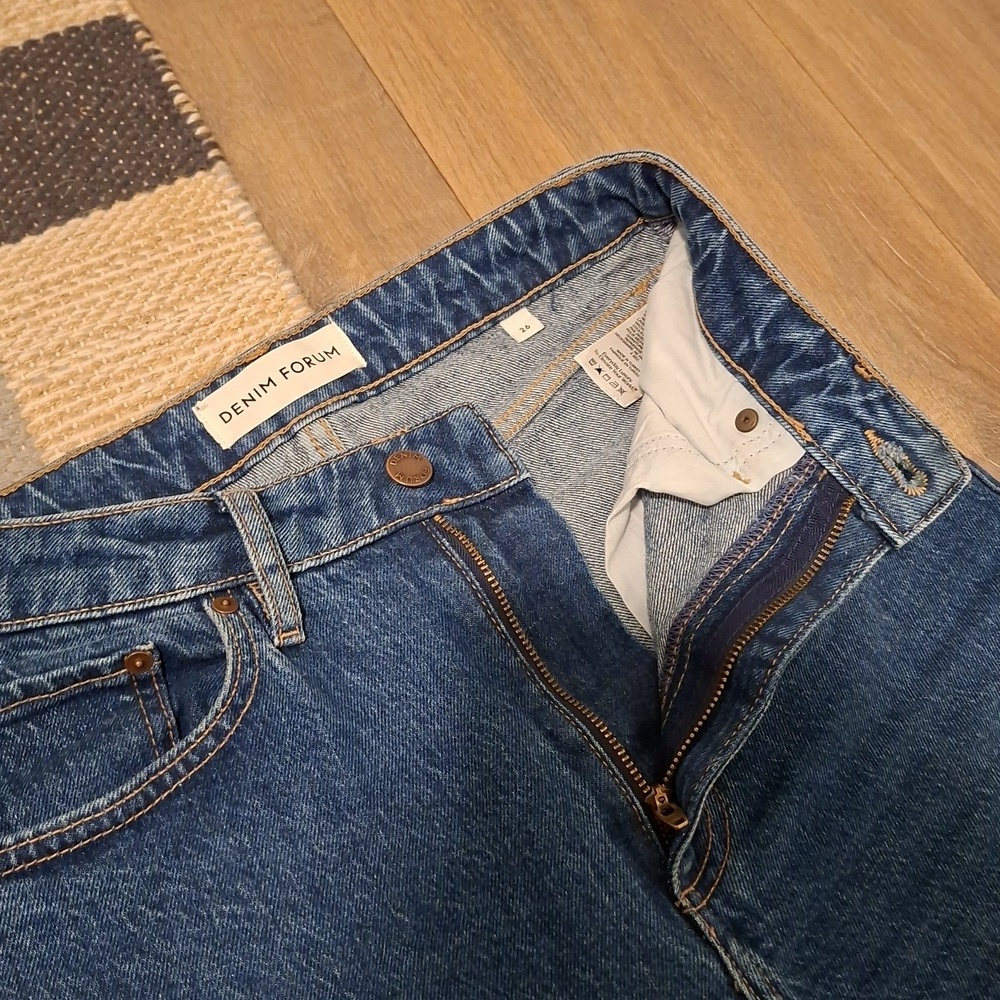 Denim Forum Classic Blue Cigarette/Straight-leg Jeans (Size 26 x 31) - Picture 5 of 8